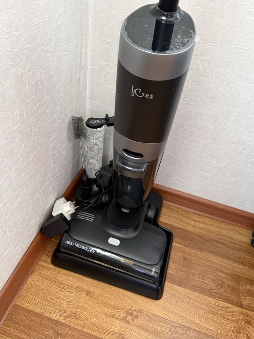 Продаю ручной пылесос 2в1