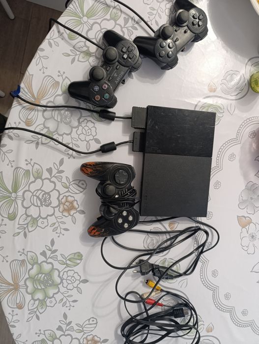 Продам playstation 2