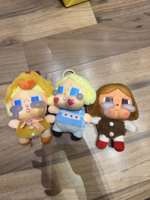 Играчки Labubu и CryBaby
