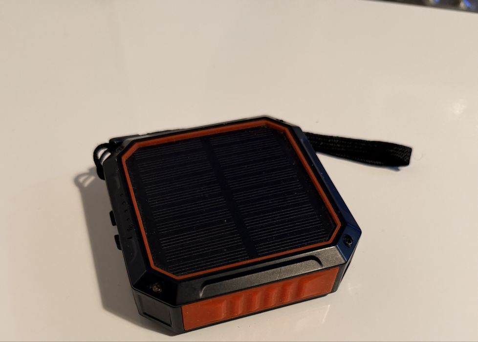 Baterie externa solara