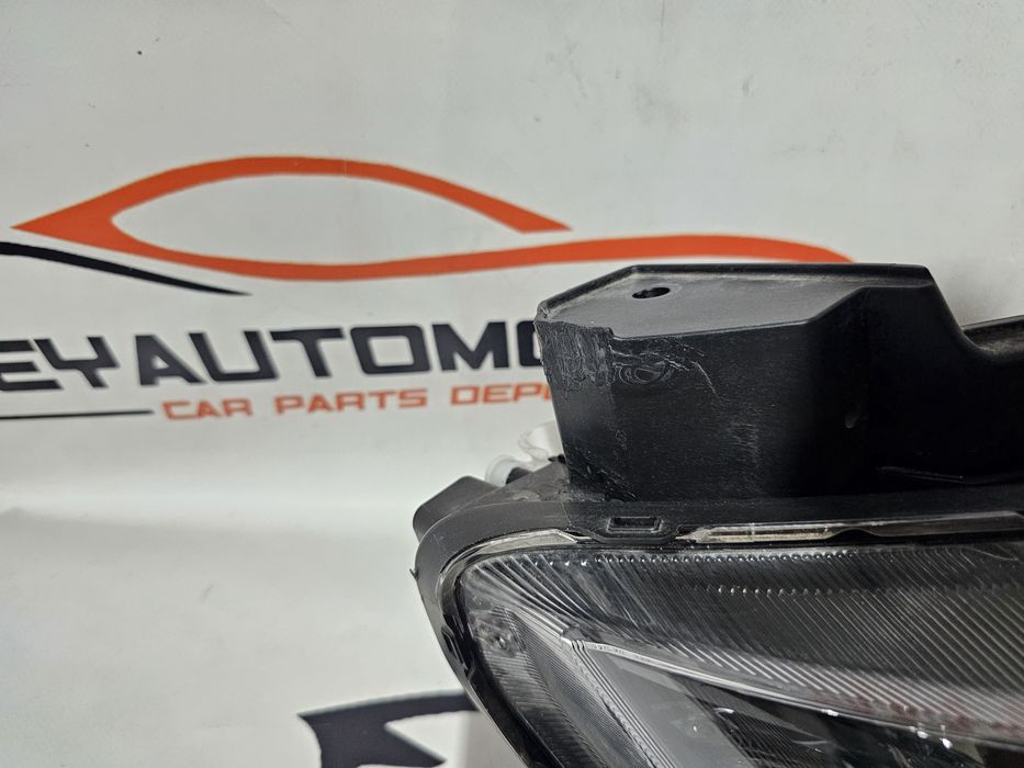 Far dreapta Hyundai Kona Facelift dupa 2020 cod 92102J9500