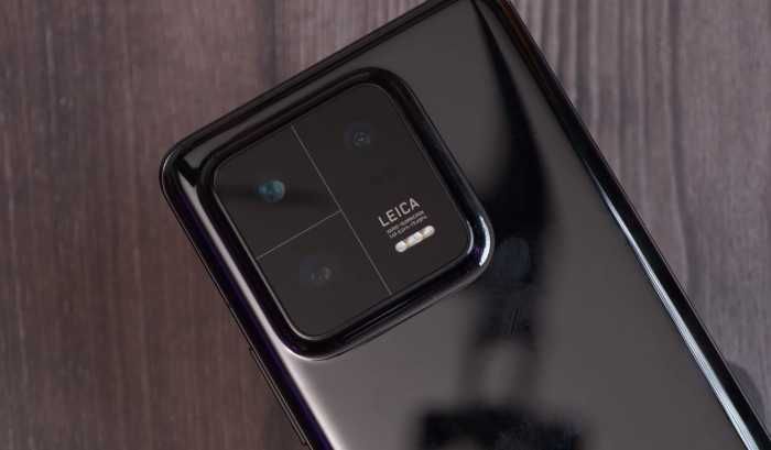 Смартфон Xiaomi 13 + iPhone 5S