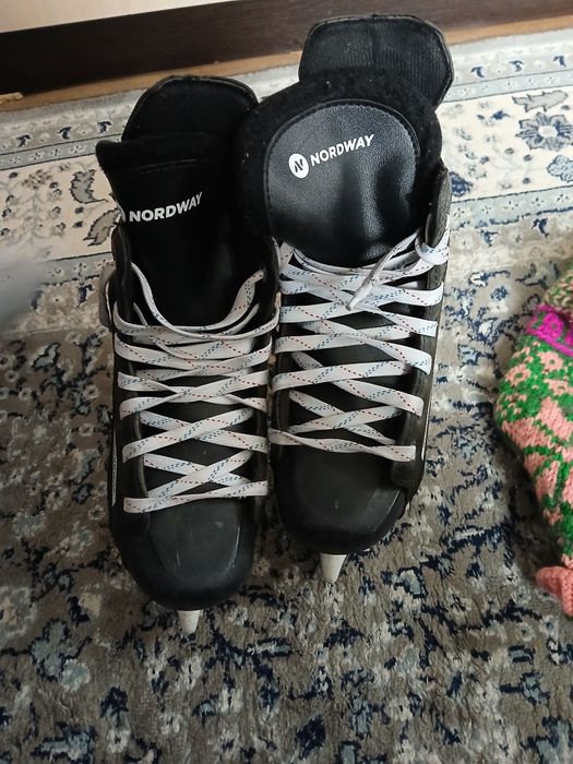 Продам конька срочно