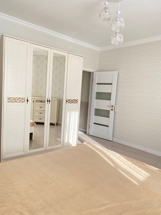 Продам спальный гарнитур