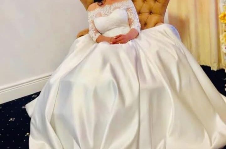 Rochie de mireasa cu buzunare