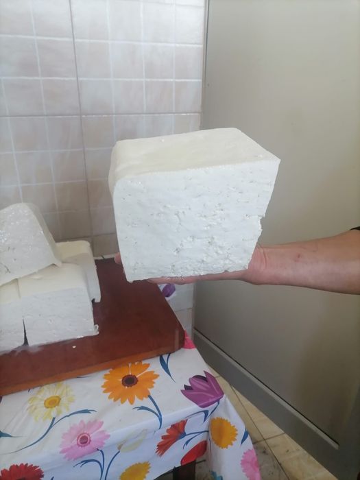 Telemea proaspăta bio de capra