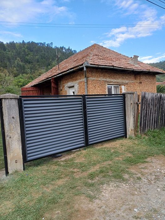 Garduri din panou stil jaluzele, sipca metalica, tabla, BCA si plasa