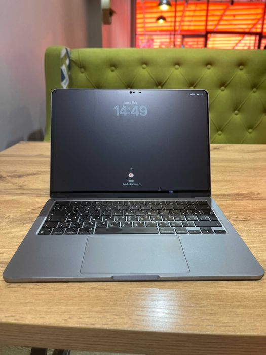 MacBook Air M2 16/256