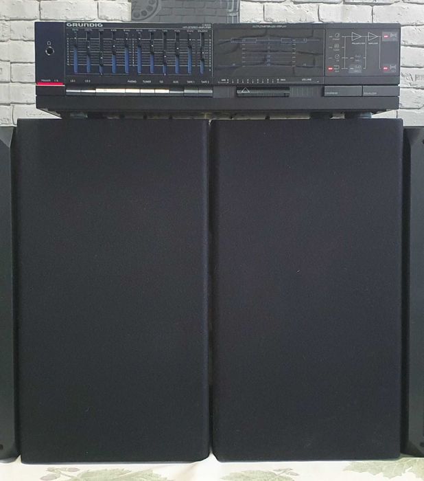 Комплект Grundig - усилвател и тонколони