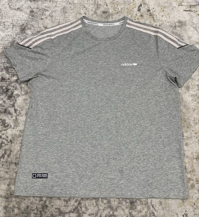 Продам Футболку Adidas