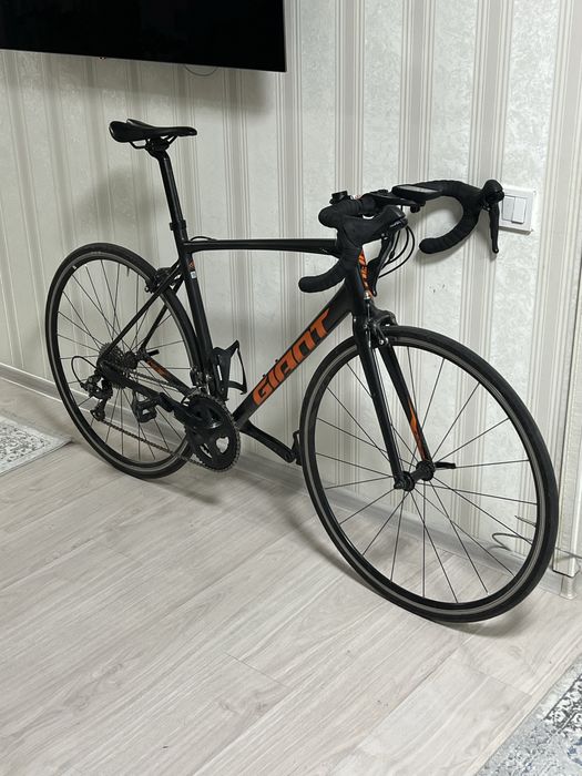 Шоссейный велосипед Giant Contend 0 (2020)