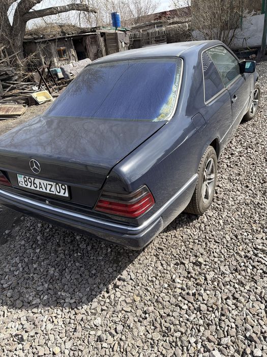 Марседес 124 купе