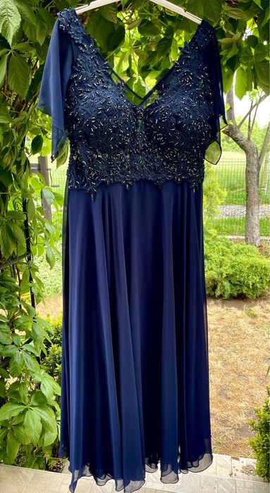 Официална дамска рокля Hvit Vera