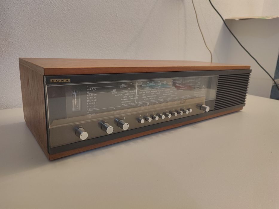 Radio Bang Olufsen Beomaster 700