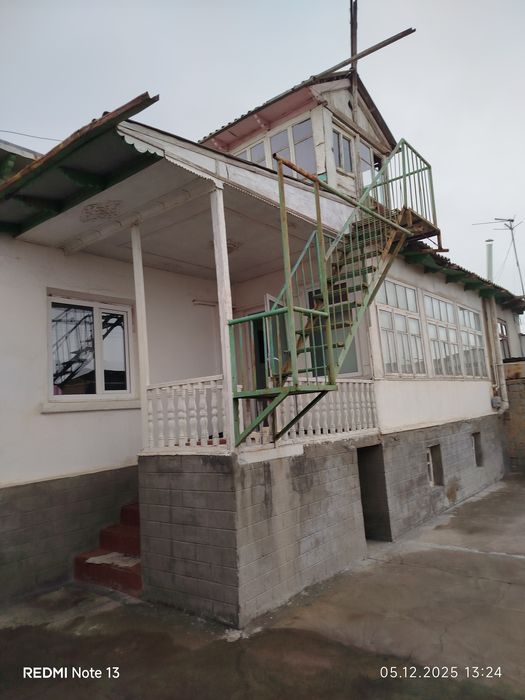 Киброй город 7.4 сотох $ 12000