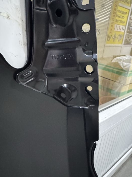 Крылья на Toyota camry 70/75