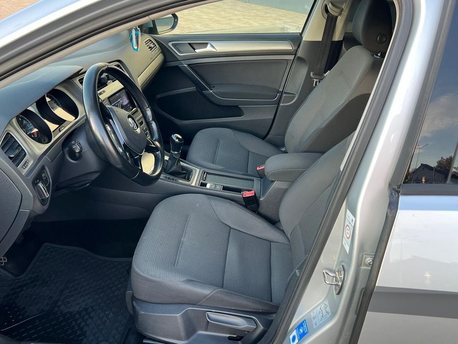 Vând golf 7 2014 stare bună de funcționare