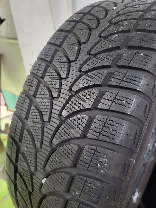 4 бр зимни 235/60/18 Bridgestone