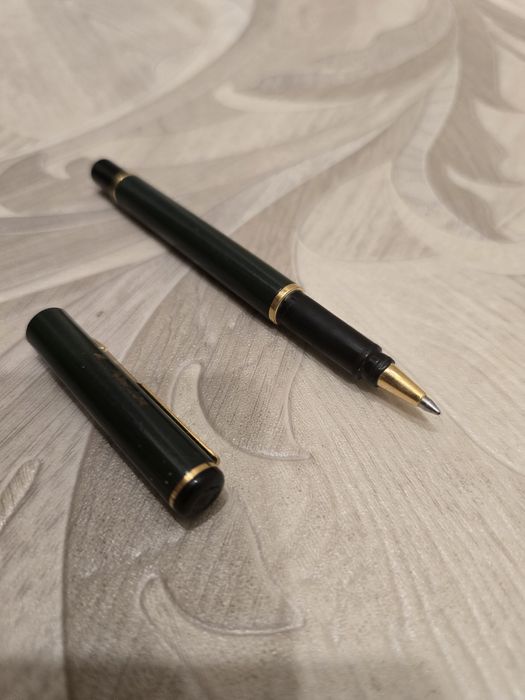 Ручка Parker Rialto Golden