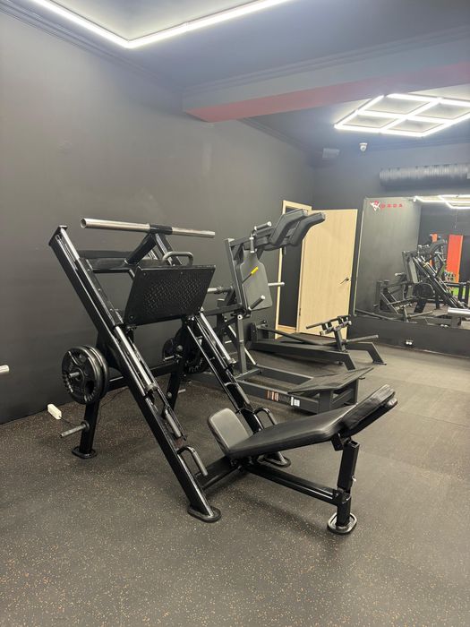 Жим лежа ногами