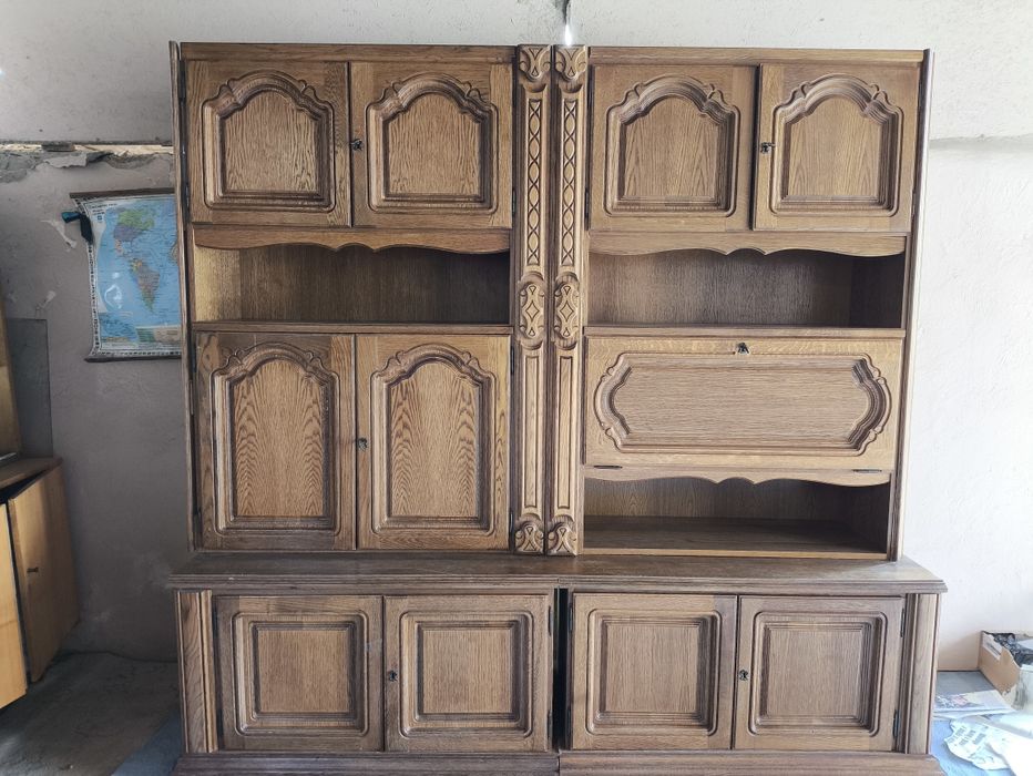 Продам шкаф раритетный антиквариат