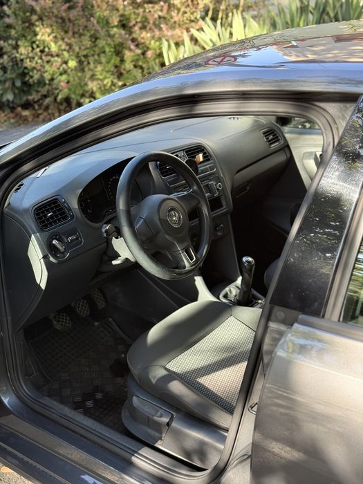 VOLKSWAGEN Polo 2010 — imagine 4