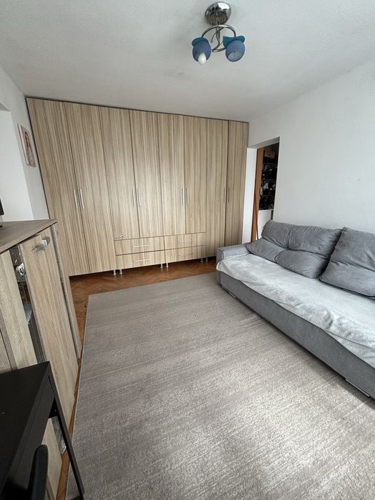 Vand apartament cu 3 camere Grigorescu