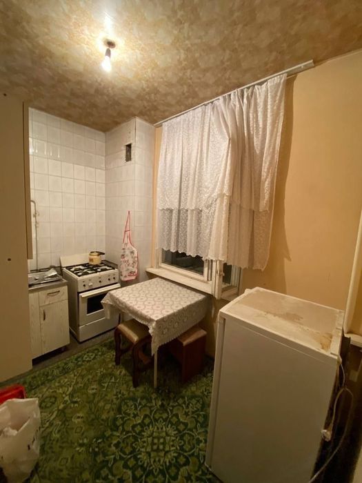 Yunusobod Tumani 9 kvartal 1 xonali uy sotiladi