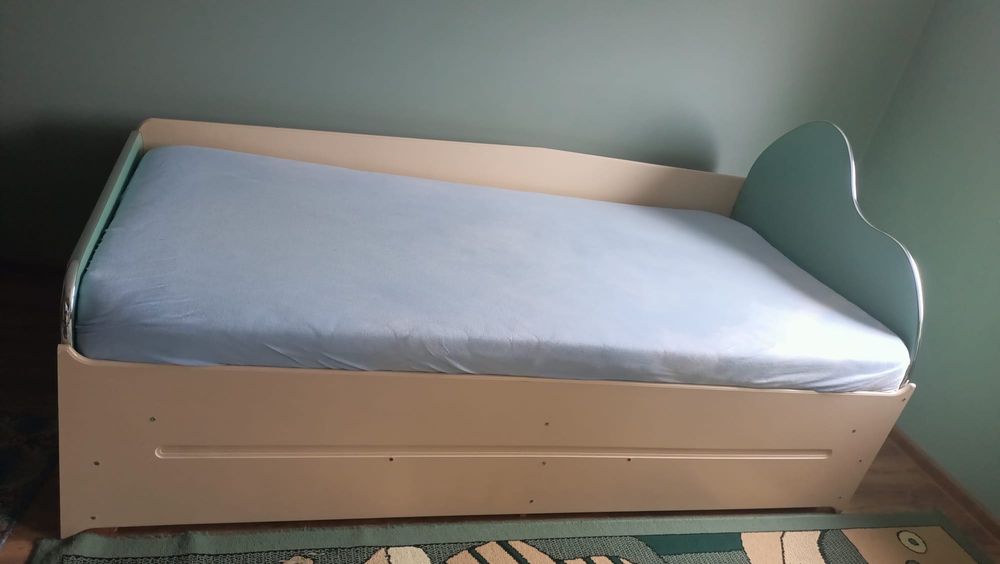 Set dormitor - dulap-pat-birou-bibliotecă-etajeră