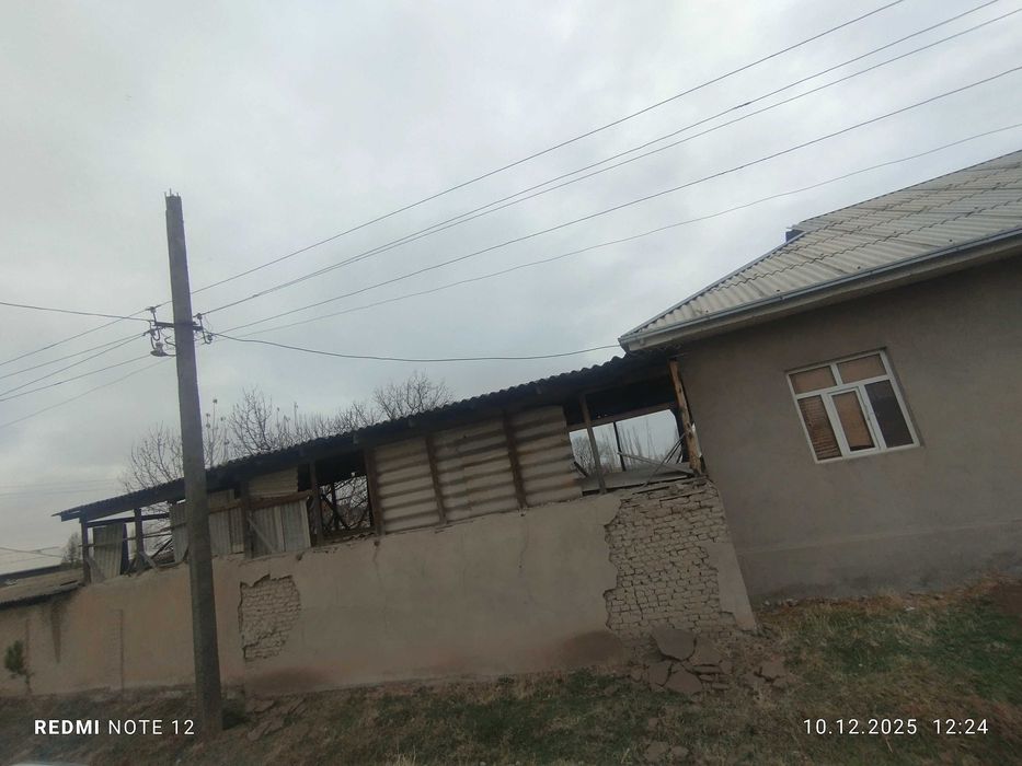 Yer uchaskasi sotiladi Toytepa shaxrida 3000$_