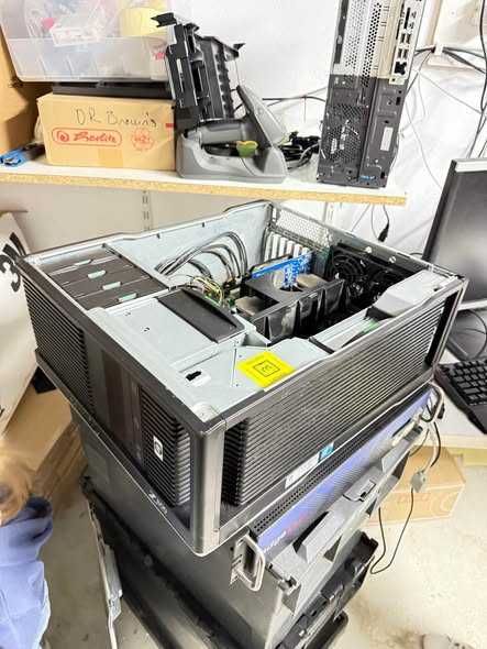 hp z800 48gb ram dual CPU ssd +hdd