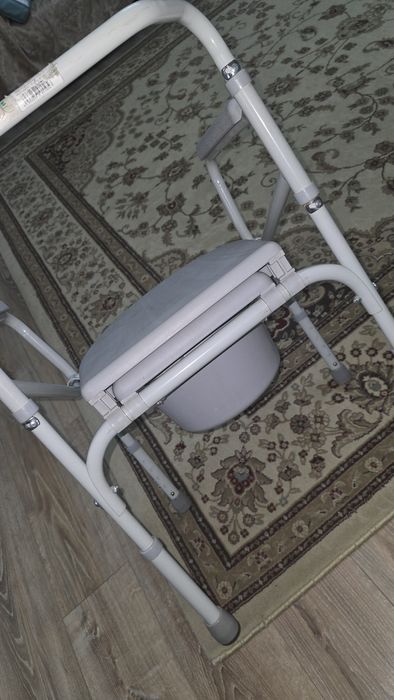 Унитаз для взрослых. Алматы