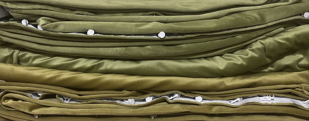 Шторы из велюра б/у