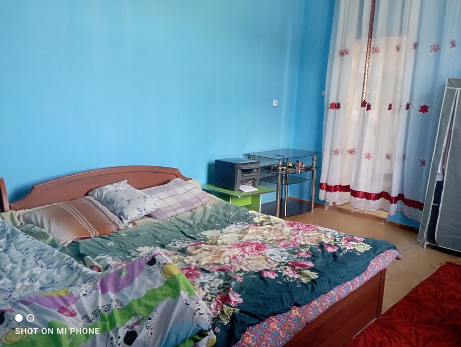 Карши Шахар Бустон махалла чаманзор 9а уй.   СОТИЛАДИ!