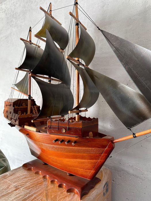 Сувенирный корабль