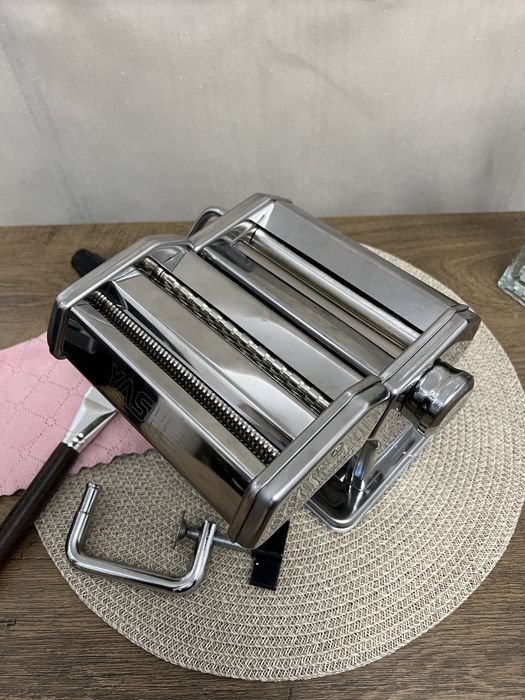 Ръчна машина за прясна паста YASHE QF-150