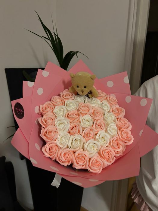 Buchet trandafiri sapun cu sclipici/ glitter/ ziua îndrăgostiților