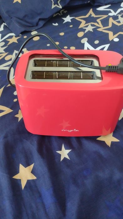 Vând prăjitor de pâine