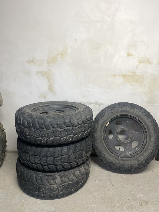 Продавам гуми със джанти