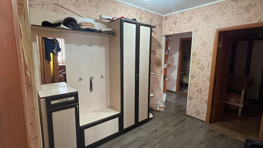 Срочно продам прихожку