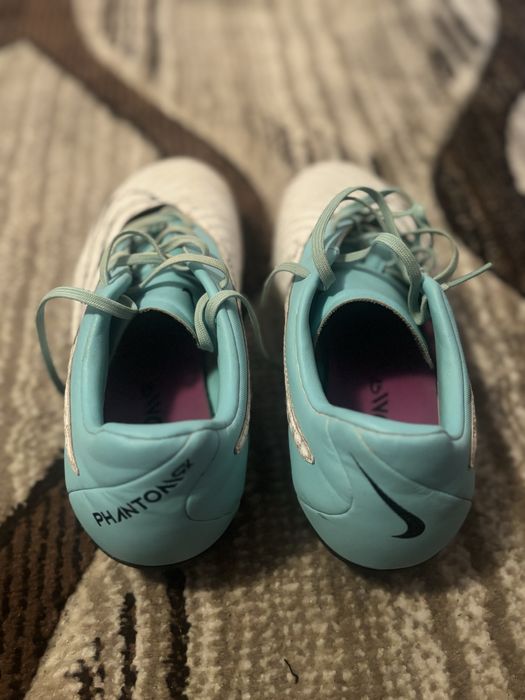 vand ghete nike phantom