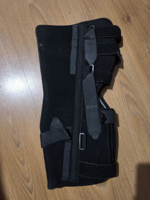 Имобилизираща шина за обездвижване на крак