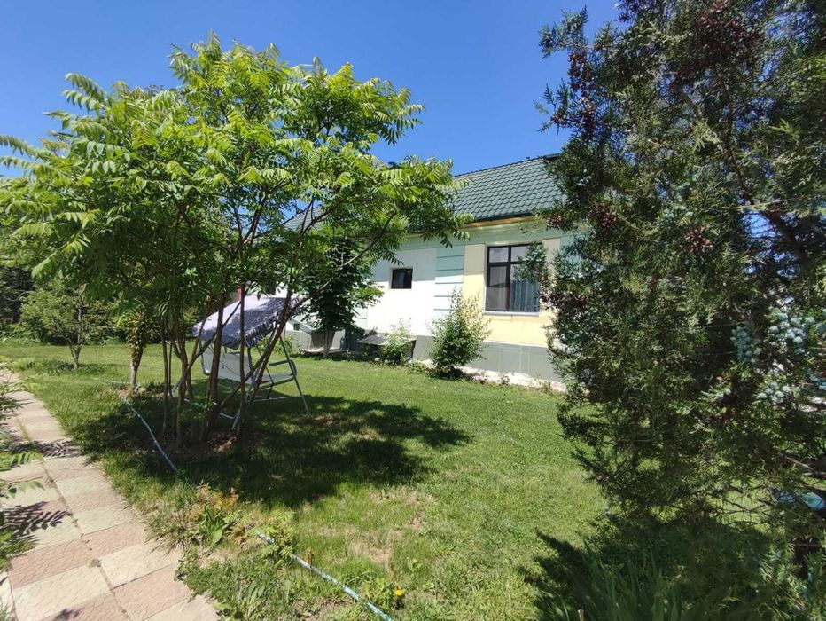 Продам дом 600 кв.м. пос. Райымбек