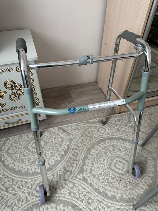 Ходунок для взрослых