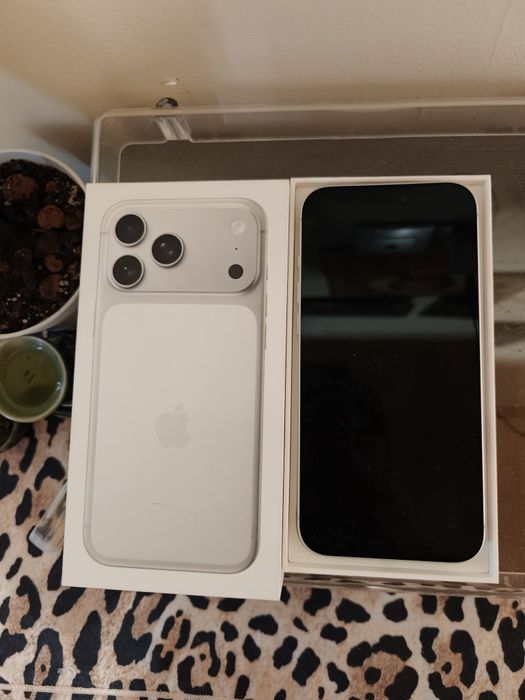 iPhone 17 pro max 256 в идеале