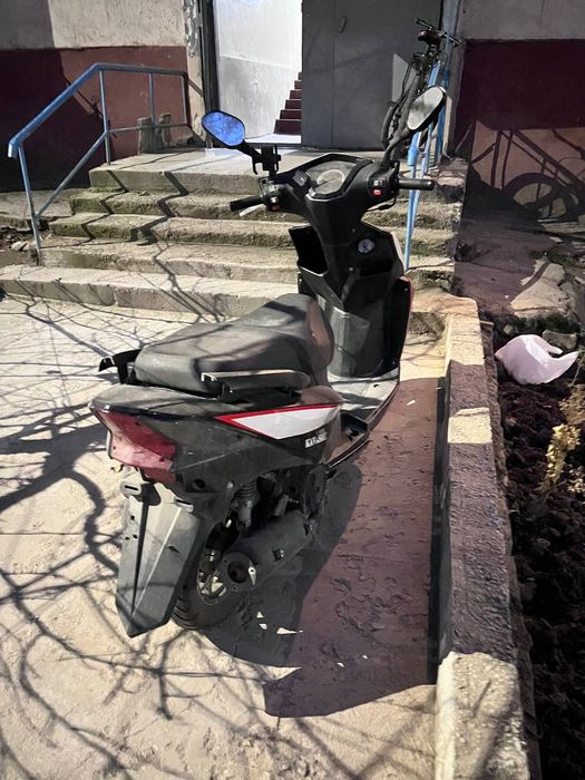 Skutr sotiladi holati zoʻr