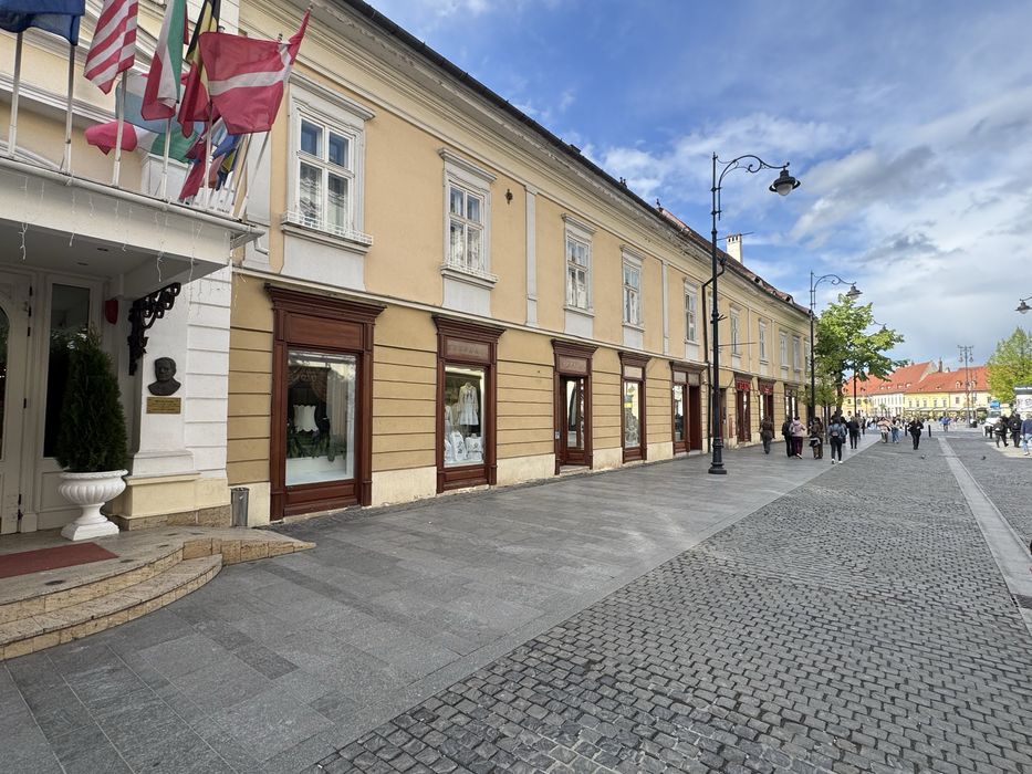 De inchiriat -Spatiu comercial cu alimentatie publica pe strada Balcescu Sibiu