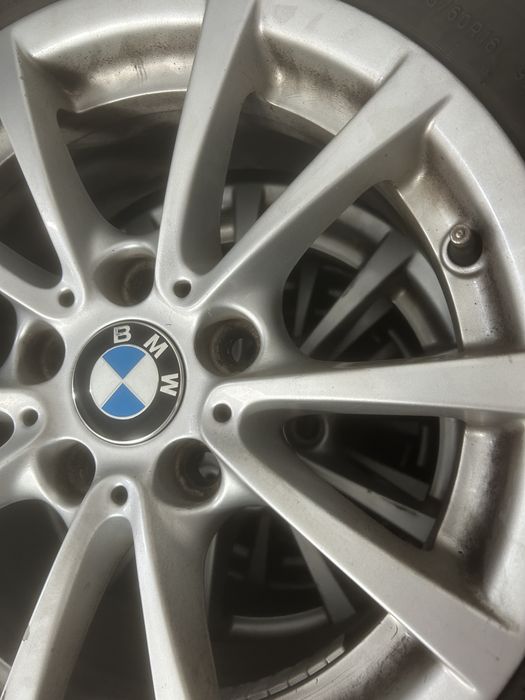 Set 4 jante aliaj BMW R16 5x120 cu anvelope 205/60 R16 – Michelin și Dunlop