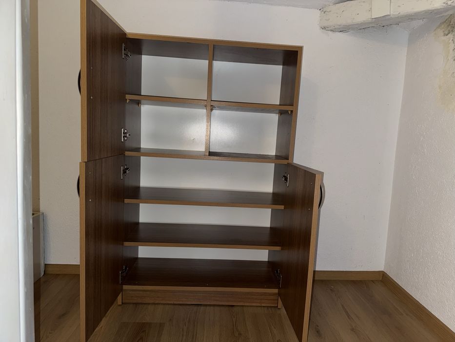 Шкаф/Малка Секция