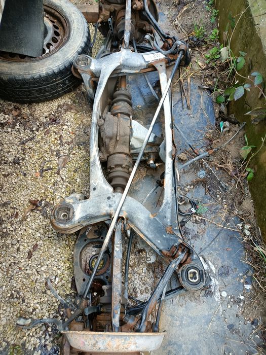 Части за Мерцедес 124